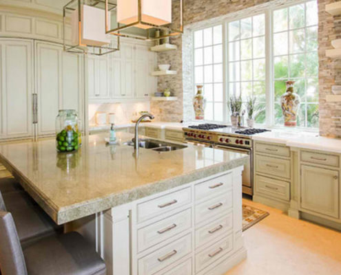 Kitchen-Renovation-Toronto-Stone-Walled-Kitchen-Design