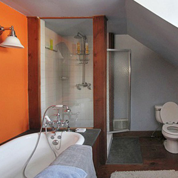 Bathroom Renovation Toronto-From ordinary to vintage farmhousebefore Bathroom Renovation Toronto-From ordinary to vintage farmhousebefore