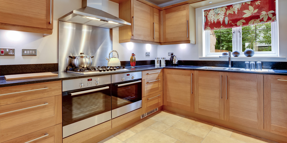 Tips to Adding a Mirror in Your Kitchen